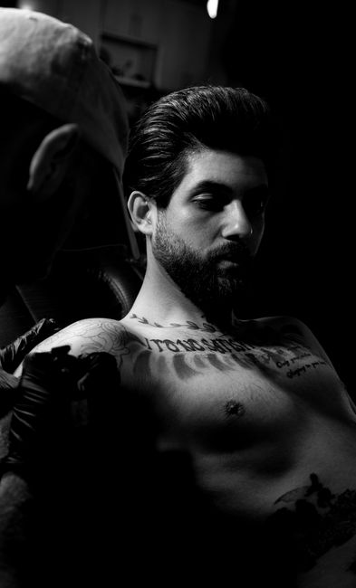 Blackwork · ornamental pecho · Dante
